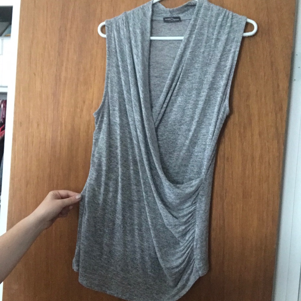 Market and Spruce grey cross shirt from stitch fix